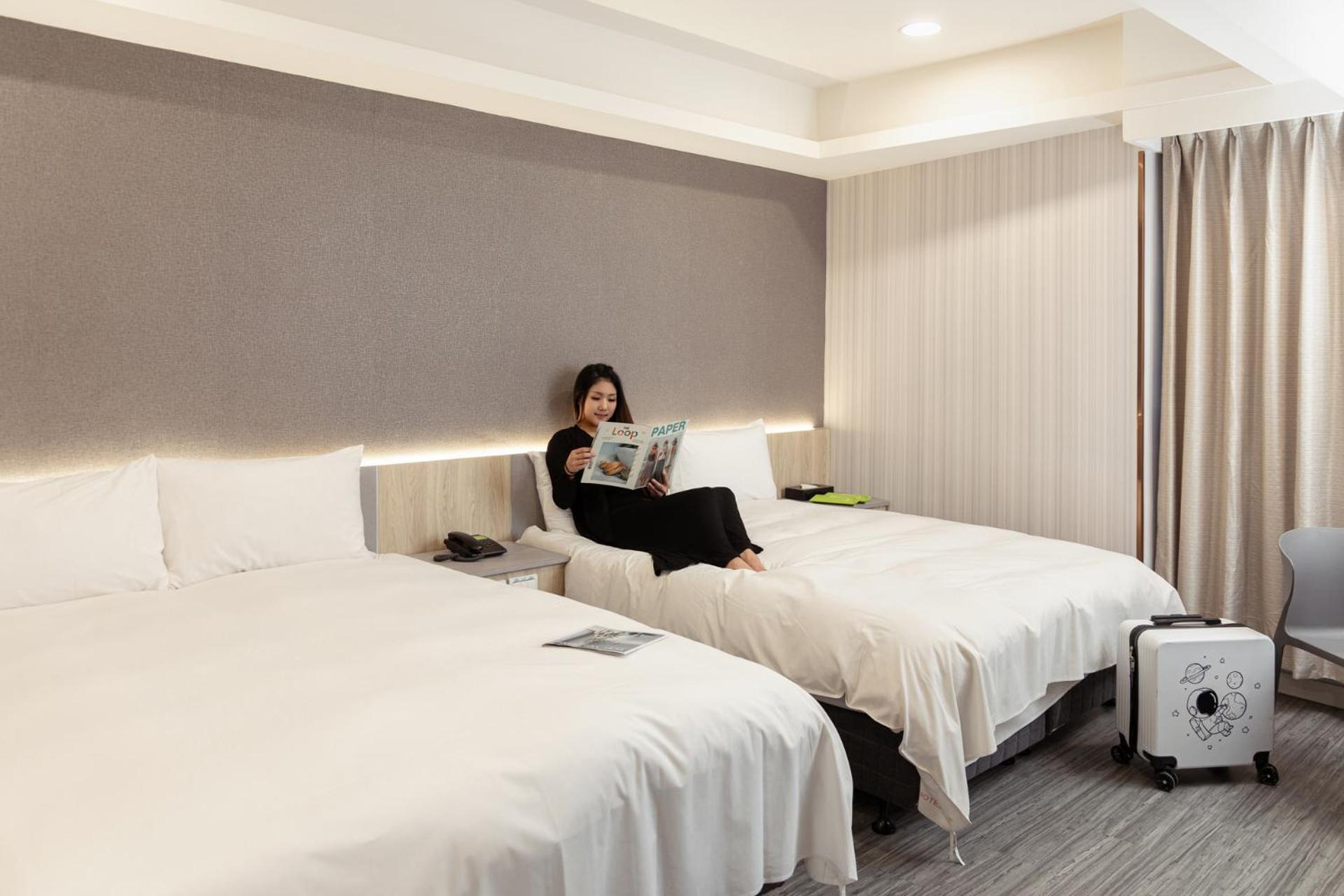 Kiwi Express Hotel - Zhongqing تايتشونغ المظهر الخارجي الصورة